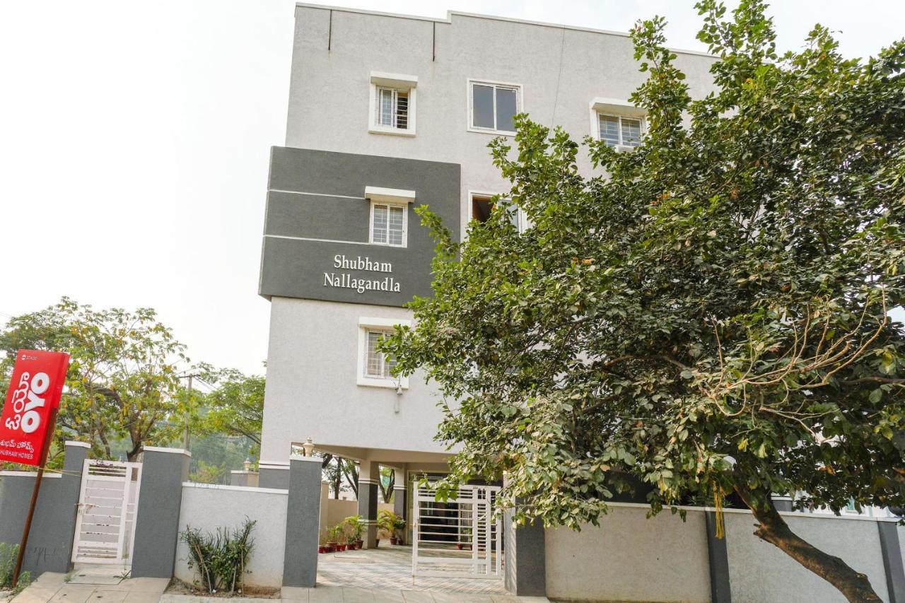 Oyo 70286 Svr Grand Hotel Hyderabad Exterior foto